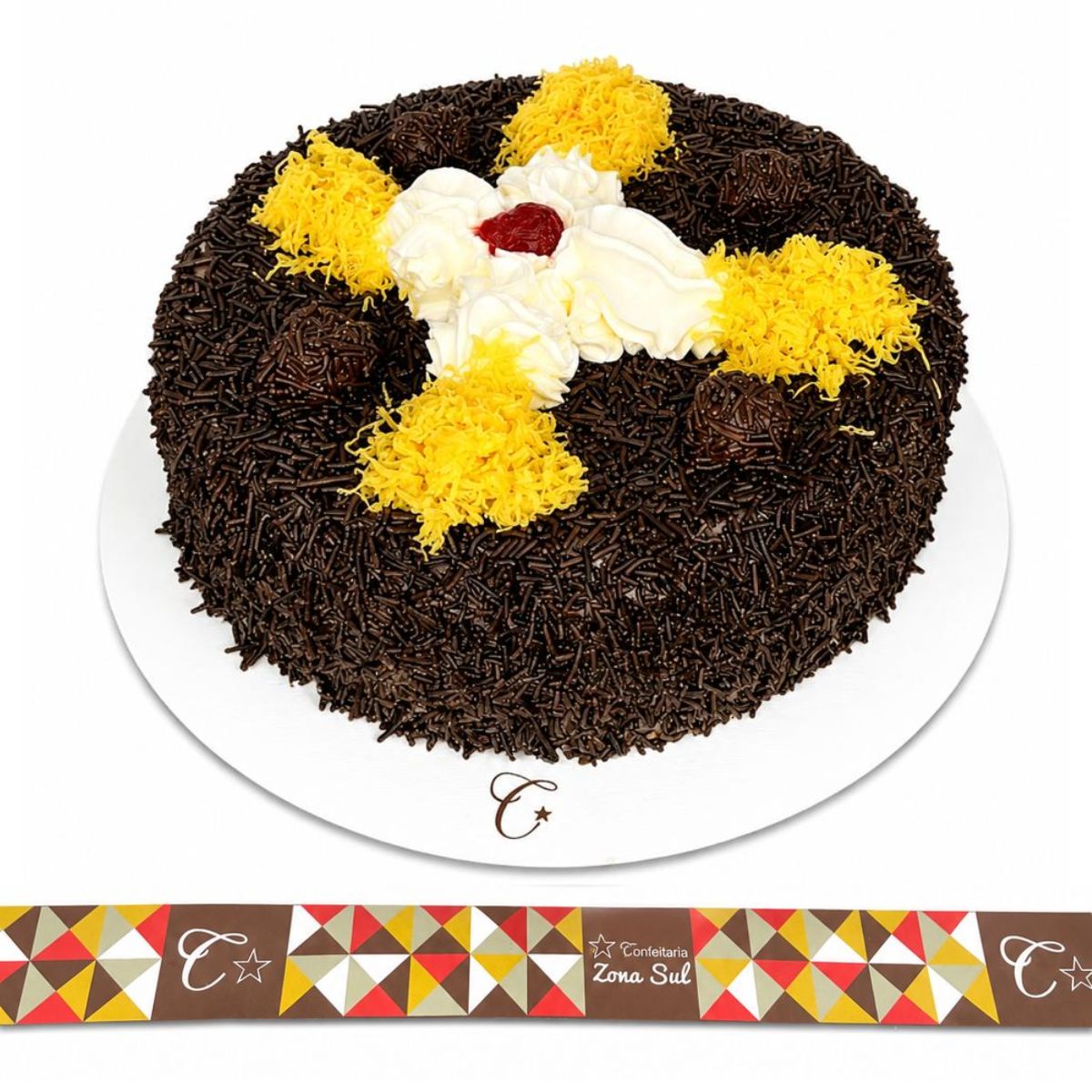 BOLO REDONDO BRIGADEIRO