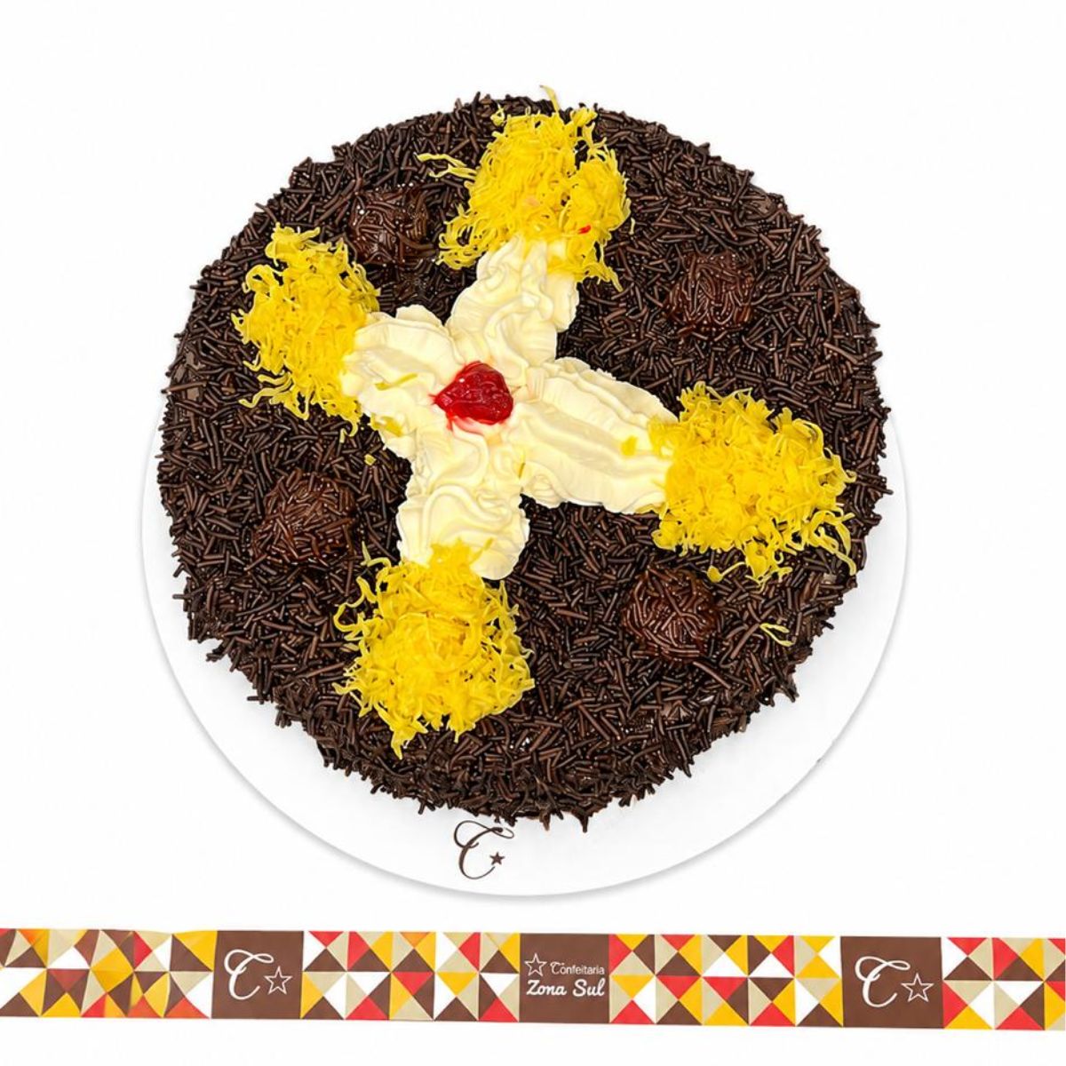 BOLO REDONDO BRIGADEIRO